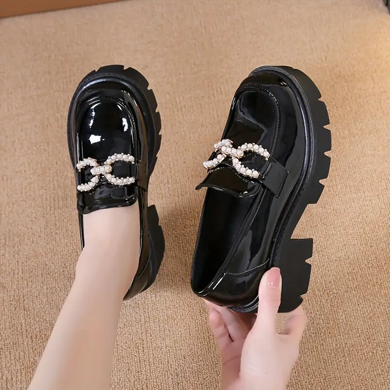 Mocassins Vernis à Chaîne de Perles — Mocassins Sandalo, vue 1
